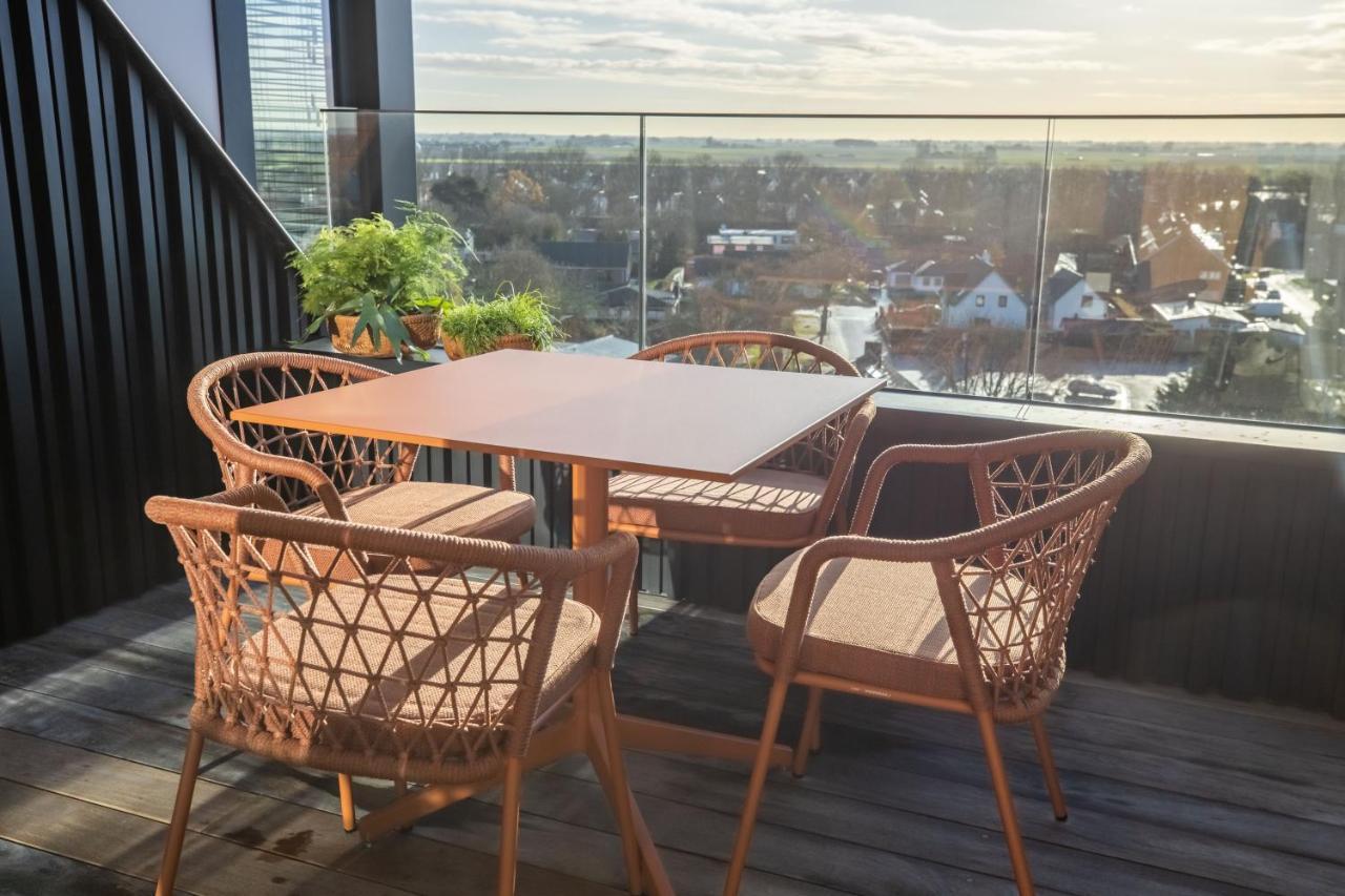 The Penthouse Nami, Branding, Ultra Luxurious Japanese Design Sea View * Cadzand