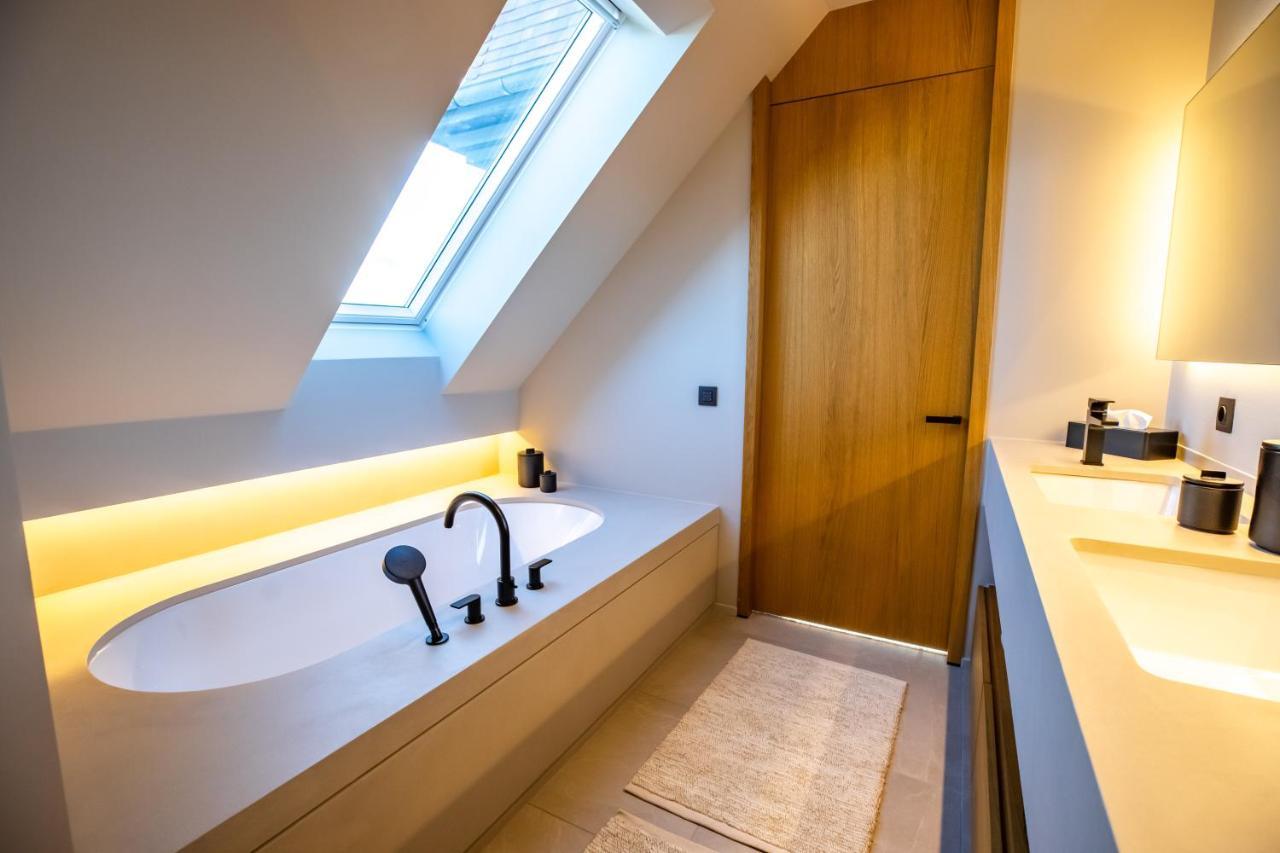 The Penthouse Nami, Branding, Ultra Luxurious Japanese Design Sea View Appartement *